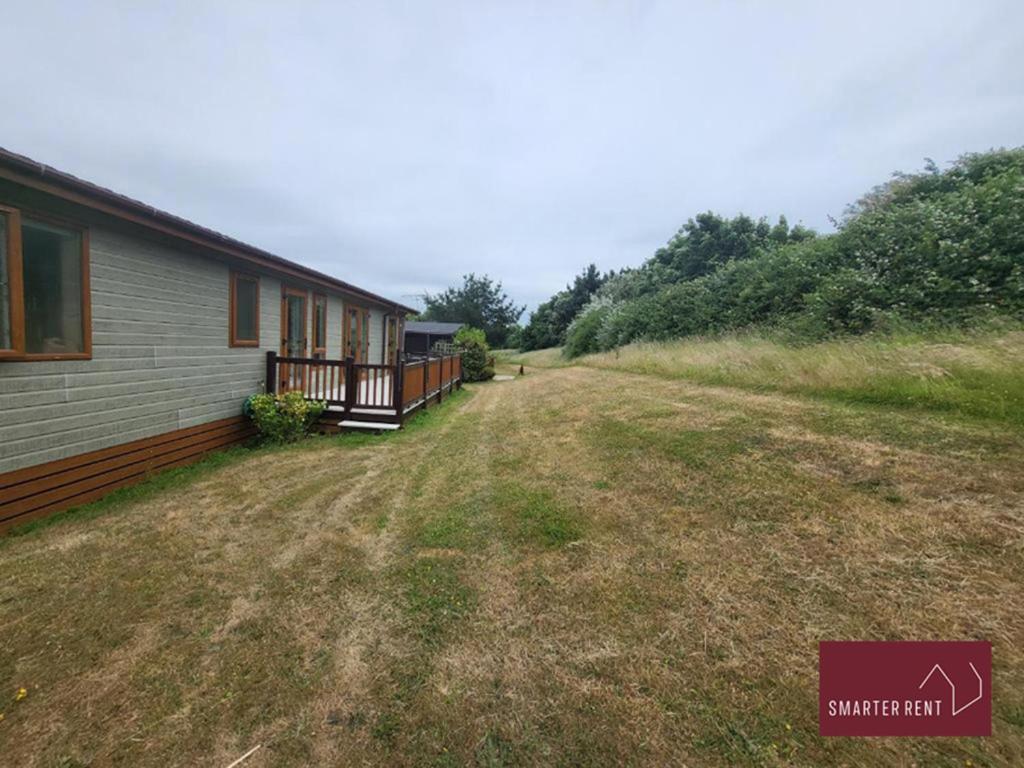 - 4 Bedroom In Shorefield Country Park Milford on Sea